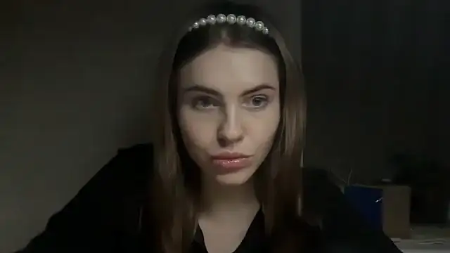 Delilah Leila online show from December 3, 9:06 pm