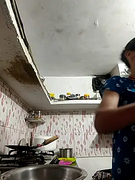 ISHANI-SINGH online show from April 2, 3:42 pm