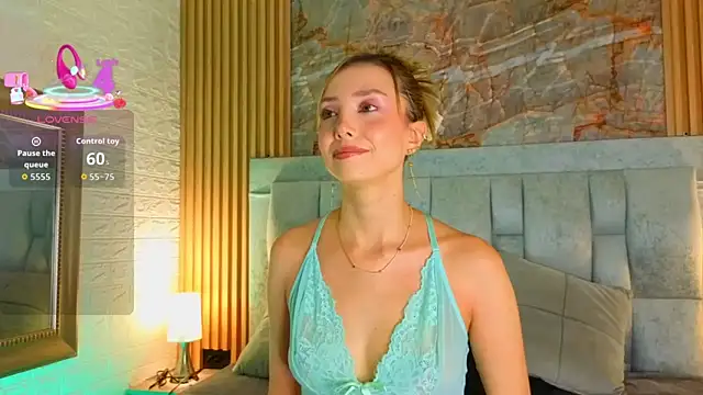 miaroldan online show from November 24, 2:19 pm