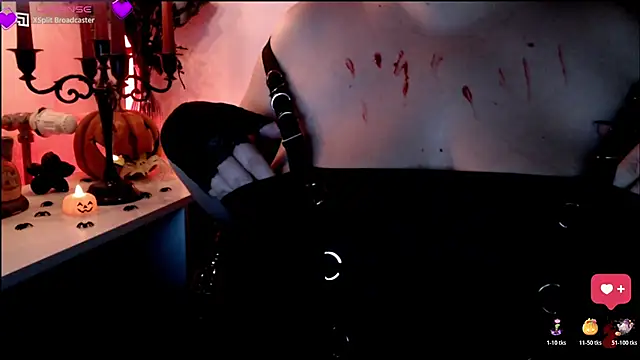 Snapshot of Curvy_Mommy chatting on October 24, 8:49 pm Curvy Mommy online show from October 24, 8:49 pm