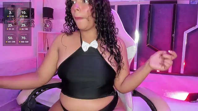 SugarandNibbles online show from March 30, 9:25 pm