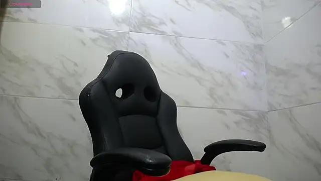 Snapshot of kairadayamai chatting on October 7, 12:09 pm kairadayamai online show from October 7, 12:09 pm