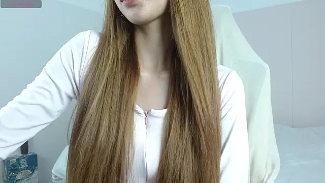 Alina MissAsian online show from November 15, 9:32 am