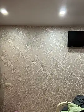 ElliRose online show from January 11, 12:32 pm