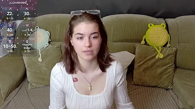 ElzaBlis online show from April 12, 2:42 pm