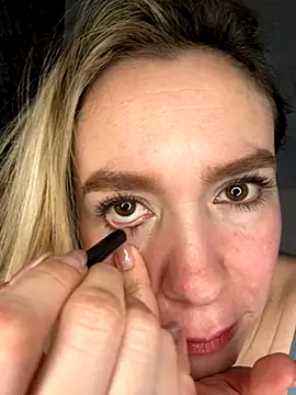 BritgetPsychol online show from November 4, 2:38 am