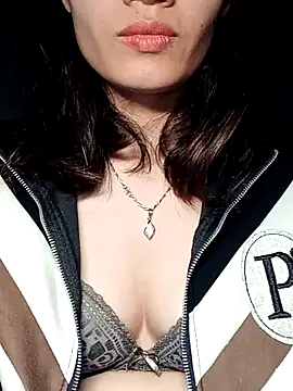 Hinna x online show from October 25, 2:57 pm