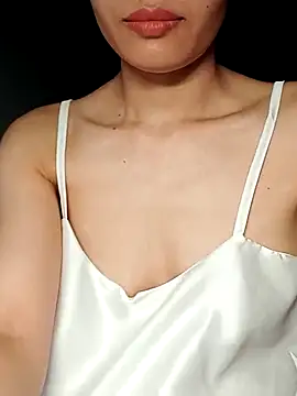 Hinna x online show from September 10, 9:37 pm