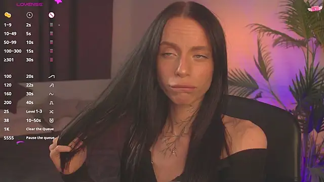 livia starwars online show from November 18, 9:38 pm