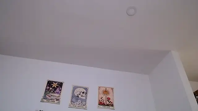 Laugreen  online show from December 5, 5:58 pm