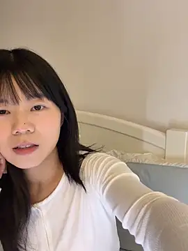 Ella-A9 online show from October 27, 5:52 pm