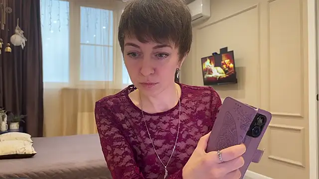 daniellia  online show from January 9, 7:24 am