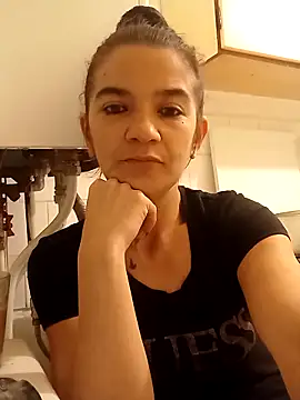 alinaalinutzq online show from November 30, 4:55 pm