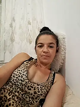 alinaalinutzq online show from September 23, 6:06 pm