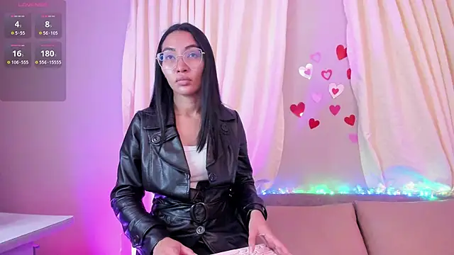 lucyy liiuu online show from October 16, 1:14 pm