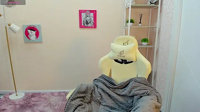Snapshot of R0cket_bunny chatting on October 13, 1:19 am R0cket bunny online show from October 13, 1:19 am