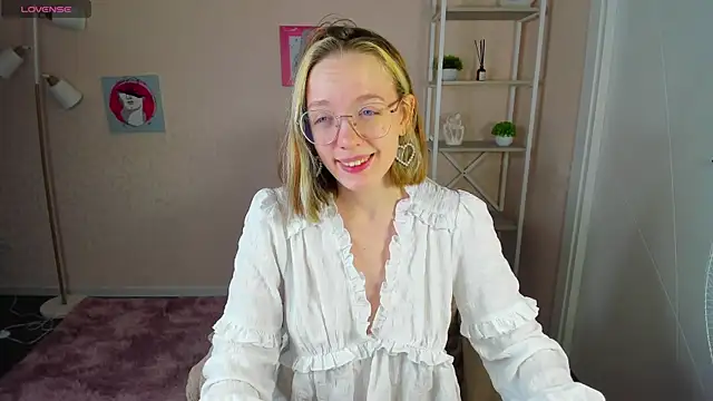Snapshot of R0cket_bunny chatting on September 26, 12:19 am R0cket bunny online show from September 26, 12:19 am