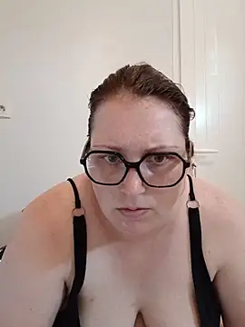Fformesx online show from May 30, 12:25 pm
