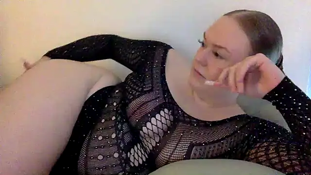 gracelovesxx online show from November 23, 2:08 pm