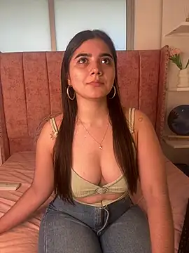 salomecute21 online show from February 4, 11:46 am