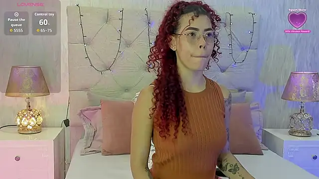 Snapshot of Pamelamiler__ chatting on September 17, 12:14 pm Pamelamiler online show from September 17, 12:14 pm
