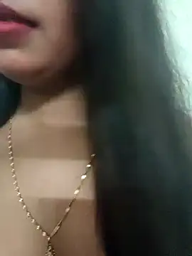 Snapshot of Maahhii_2 chatting on September 14, 9:34 pm Maahhii 2 online show from September 14, 9:34 pm