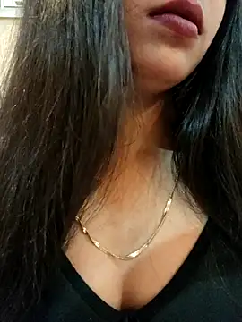 Maahhii 2 online show from November 1, 1:10 am