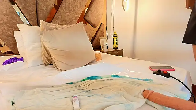 zarah andrew   online show from September 29, 2:22 pm