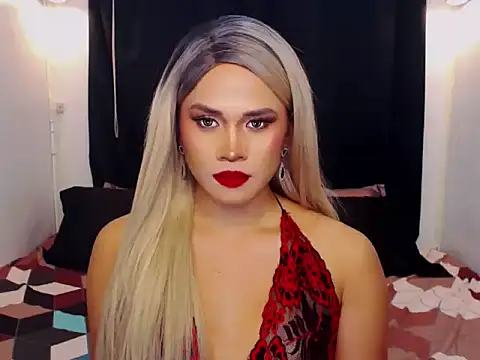 YllanaAltheaXxX online show from February 12, 7:54 am