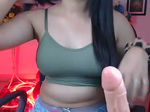 Snapshot of Hotti_figure chatting on October 14, 9:01 am Hotti figure online show from October 14, 9:01 am