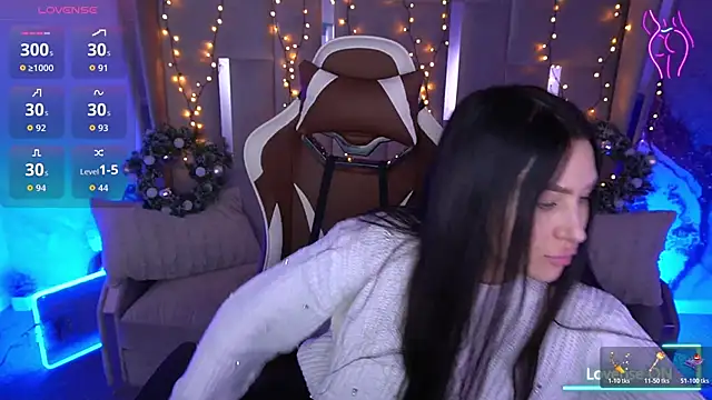 EliseVelour online show from January 17, 1:51 pm