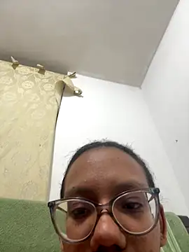 Valen1800 online show from December 19, 2:16 am