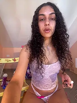 Snapshot of Sora_pasquale chatting on October 14, 8:50 am Sora pasquale online show from October 14, 8:50 am