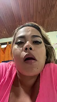 EmilyDuran  online show from March 6, 4:57 pm