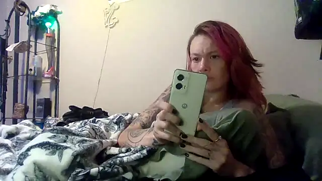 bratlipss online show from September 14, 3:04 am