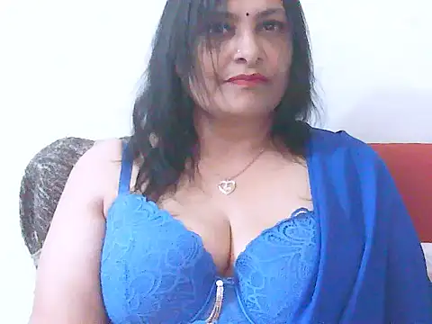Indiansweetness77 online show from December 18, 2:33 pm