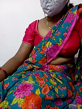Snapshot of Cute_Renuka chatting on October 26, 4:24 pm Cute Renuka online show from October 26, 4:24 pm