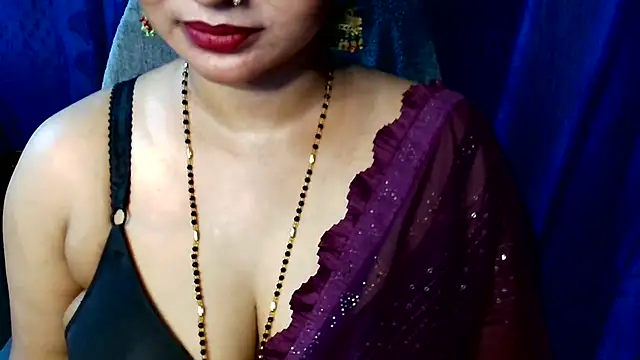 QUEEN SAKHI- online show from April 18, 7:58 pm