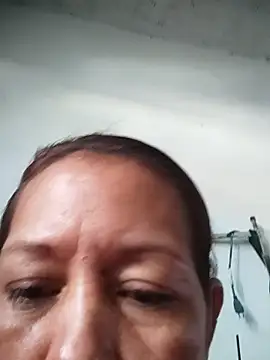 Snapshot of marinita13 chatting on October 8, 9:19 pm marinita13 online show from October 8, 9:19 pm