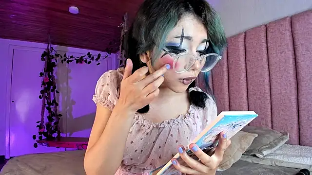 Snapshot of TerumiKitty chatting on October 3, 9:42 pm TerumiKitty online show from October 3, 9:42 pm