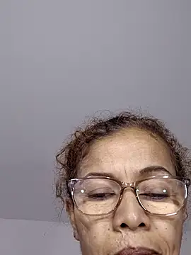 Snapshot of Merybeks chatting on October 19, 11:12 am Merybeks online show from October 19, 11:12 am