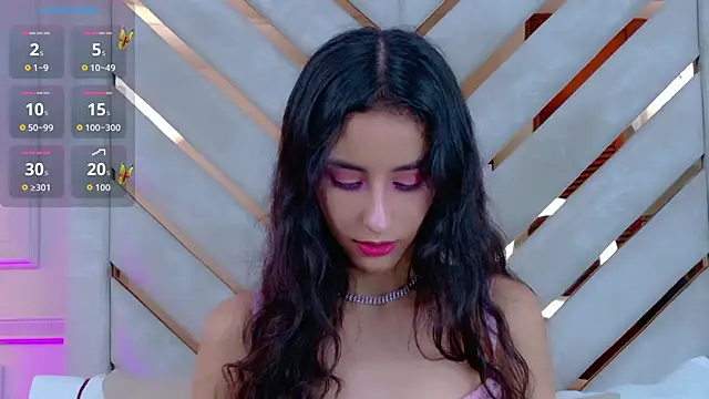 Sarah-Grace online show from November 18, 2:12 am