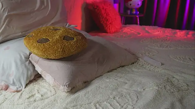 CappuccinoBallerina online show from March 11, 5:15 pm