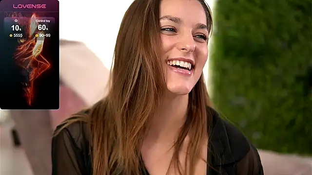 FreyaHeart online show from December 15, 1:38 pm