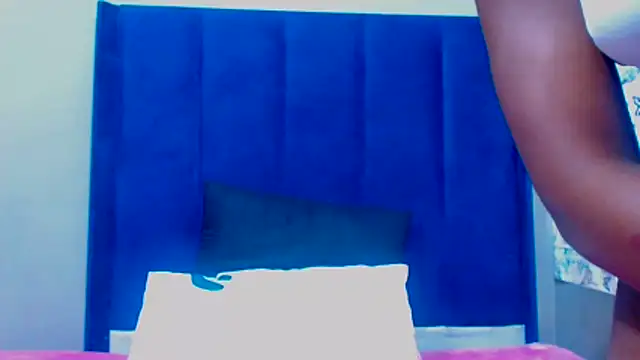 ItsMsBankss02 online show from November 25, 8:09 pm