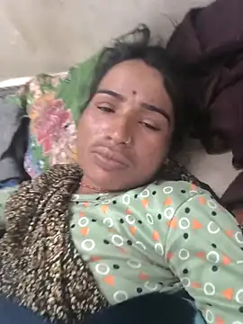 Hot raaani online show from February 14, 1:57 pm
