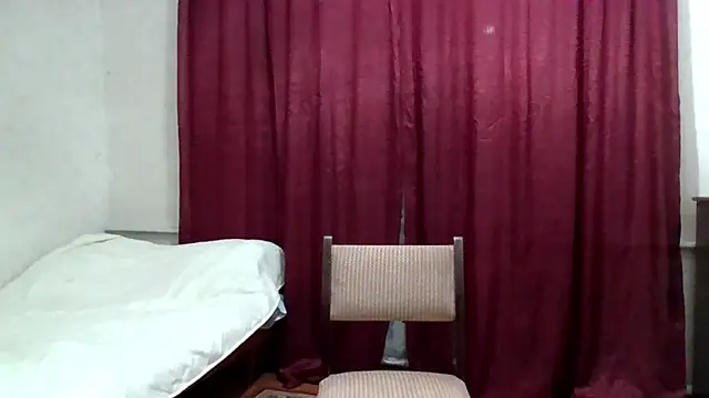 Snapshot of AlliRain chatting on September 25, 4:39 pm AlliRain online show from September 25, 4:39 pm