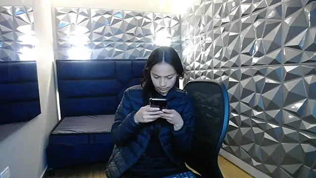 Snapshot of katalina07_1 chatting on September 15, 5:09 pm katalina07 1 online show from September 15, 5:09 pm