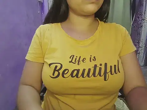 Naina 007 online show from October 19, 5:04 pm