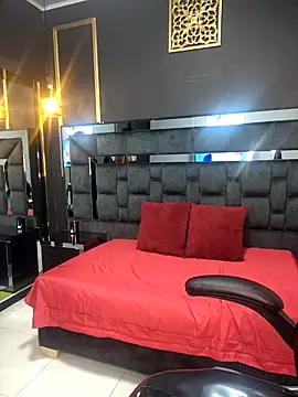 Aniajoness  online show from November 12, 3:37 am